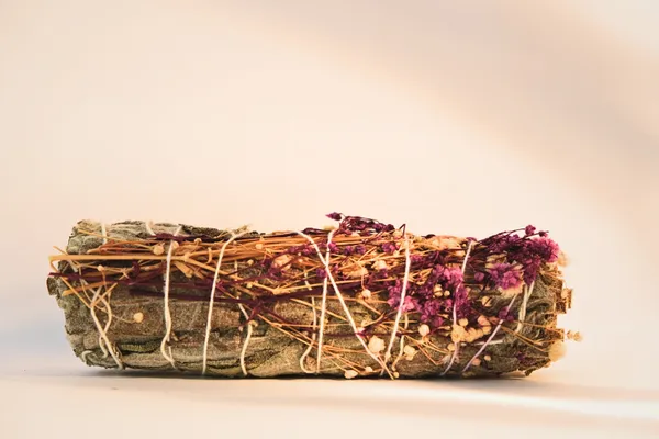 Multicolor_Tejas_Natural_White_Sage_With_Leaves_&_Flowers_Dried_
