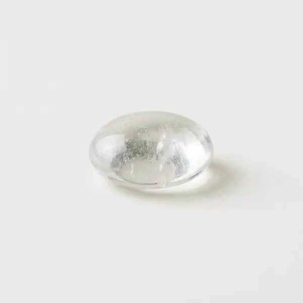 Transparent_Clear_Quartz_Crystal_Palmstone_For_Amplifies_Intentions_And_Energy_Enhances_Mental_Clarity_And_Focus