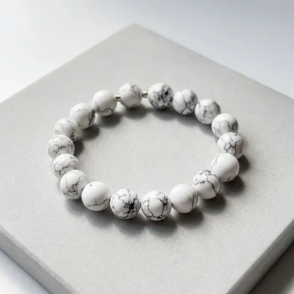 White_And_Milky_Howlite_Crystal_Stone_Bracelet
