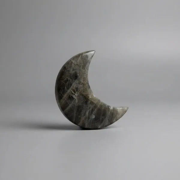 Light_Translucent_Gray_To_Deep_Smoky_Quartz_Moon_Crystal_Palmstone_