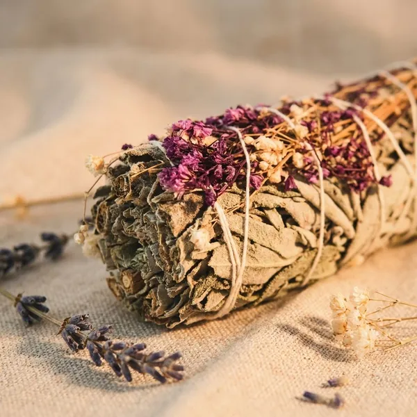 Multicolor_Tejas_Natural_White_Sage_With_Leaves_&_Flowers_Dried_
