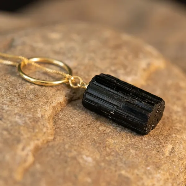 Black_Tourmaline_Crystal_Gold_Plated_Birthstone_For_October_Born_Individuals