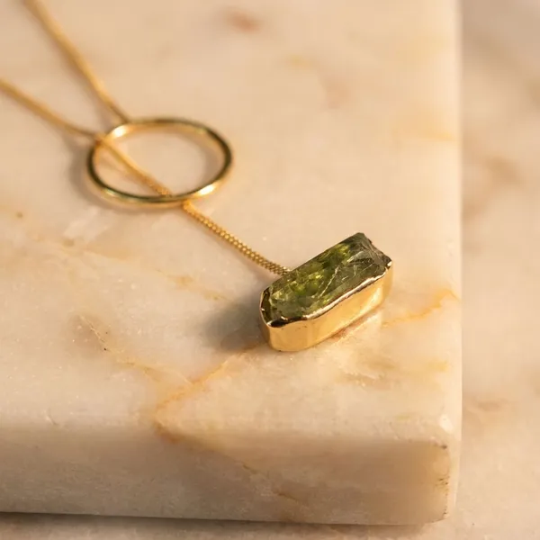 Olive_Green_Peridot_Crystal_Gold_Plated_Birthstone_For_August_Born_Individuals