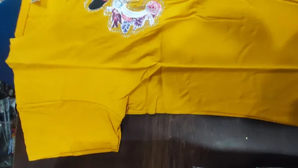 Yellow_Cotton_Regular_Fit_Tshirt_for_Girls
