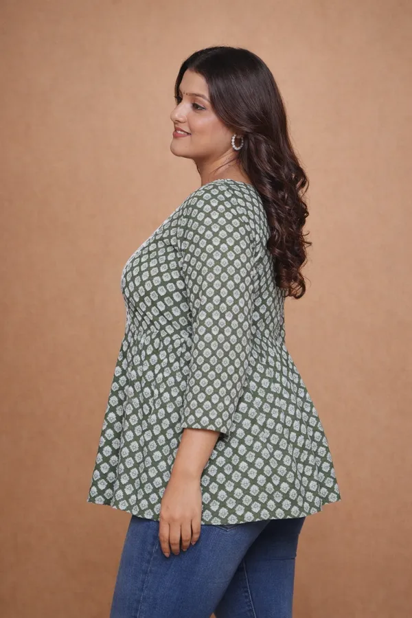 Black_And_White_Premium_Cotton_Kurti_For_Women