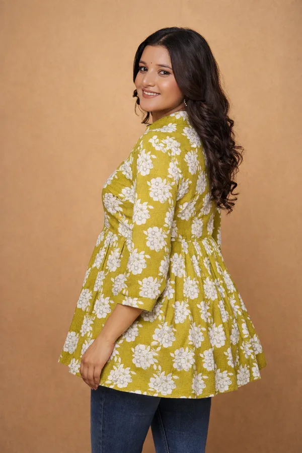 Green_And_White_Premium_Cotton_Kurti_For_Women