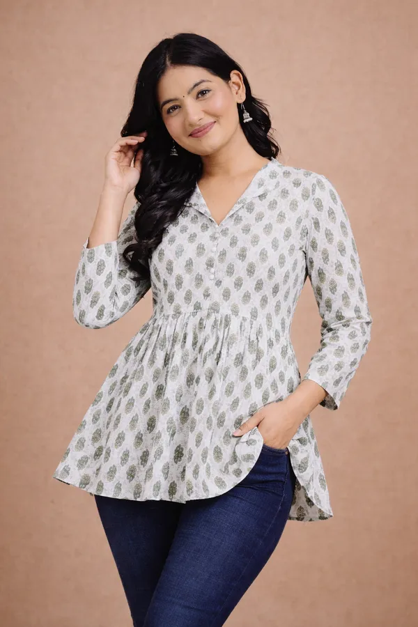 Green_And_White_Premium_Cotton_Kurti_For_Women