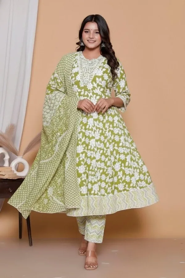 Green_Premium_Cotton_Suit_For_Women