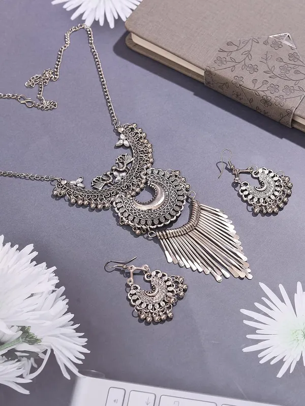 Oxidised_Silver_Tribal_Necklace_Set_And_Traditional_Ethnic_Jewelry_With_Matching_Earrings_For_Women