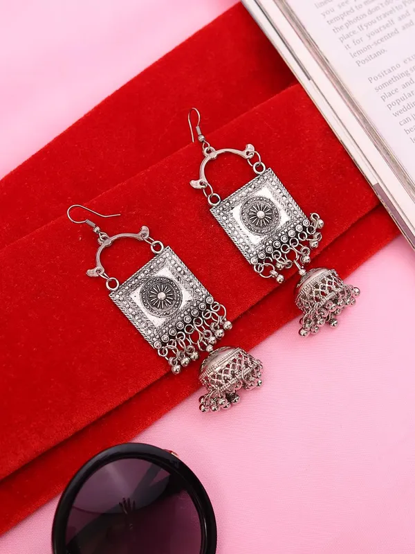 Oxidised_Silver_Square_Vintage_Pendant_Design_And_Hanging_Bells_Traditional_Indian_Style_And_Ethnic_Jewelry_Jhumka_Earrings_For_Women