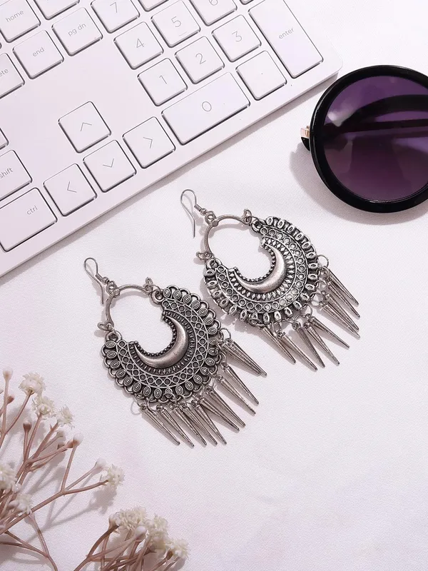 Antique_Silver_Crescent_Moon_Design_With_Dangling_Spikes_And_Festival_Statement_Jewelry_Vintage_Bohemian_Chandelier_Earrings_For_Women