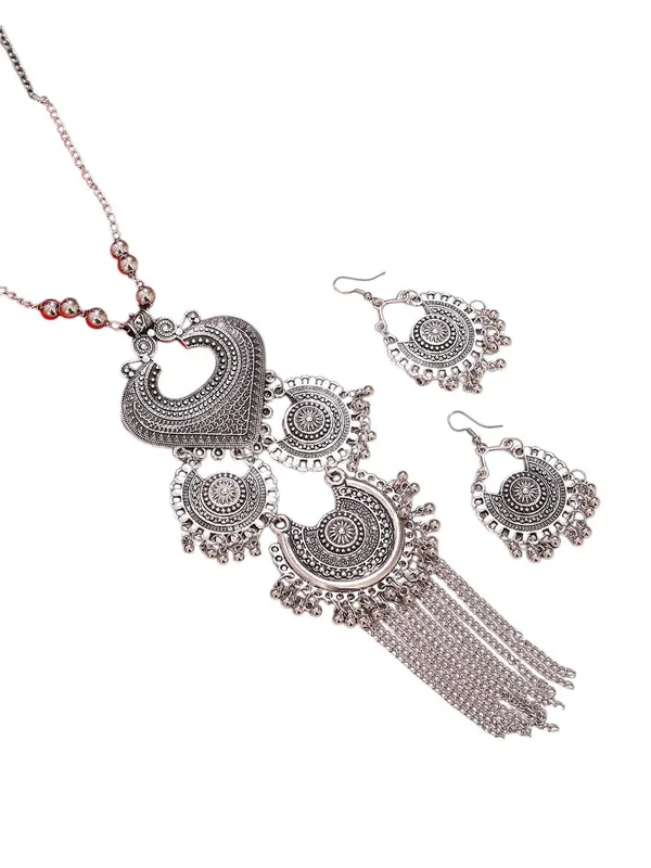 Oxidised_Silver_Tribal_Necklace_Set_With_Chandbali_Earring_For_Women
