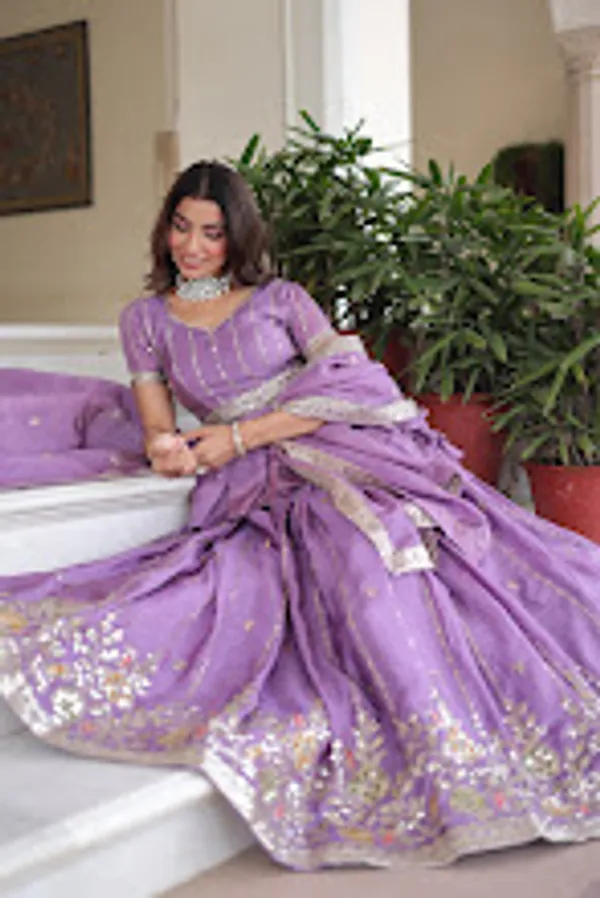 Lavender_Gold_Crush_Embroidered_Lehenga_Choli_Set_With_Dupatta_For_Women