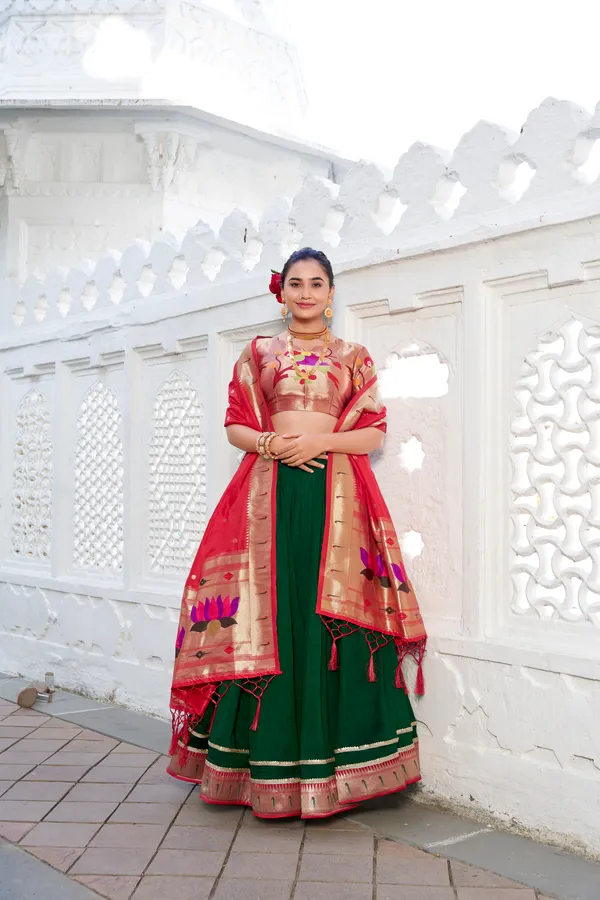 Green_Vichitra_Silk_Lehenga_Choli_Set_With_Paithani_Lace_Border_And_Zari_Weaving_Dupatta_For_Women