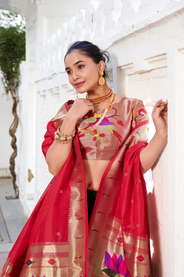 Green_Vichitra_Silk_Lehenga_Choli_Set_With_Paithani_Lace_Border_And_Zari_Weaving_Dupatta_For_Women