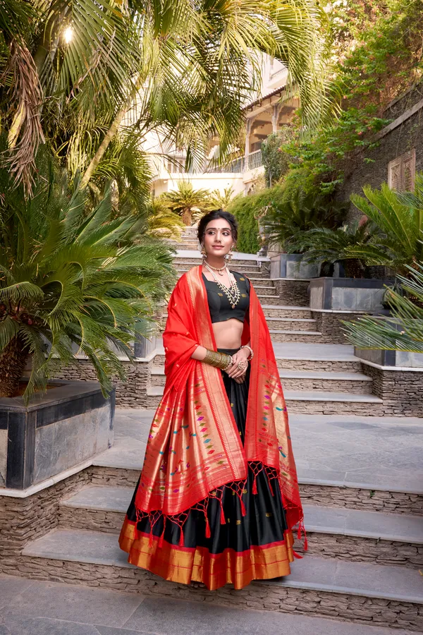 Black_Jacquard_Silk_Paithani_Lehenga_Choli_Set_With_Rich_Zari_Weaving_Dupatta_For_Women