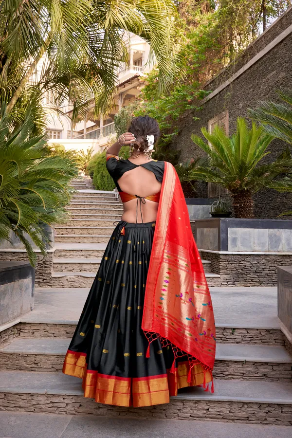 Black_Jacquard_Silk_Paithani_Lehenga_Choli_Set_With_Rich_Zari_Weaving_Dupatta_For_Women