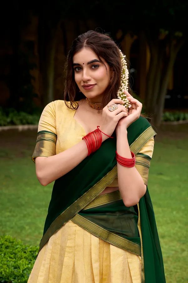 Green_Kanchipuram_Zari_Weaving_Work_Lehenga_Choli_Set_With_Dupatta_For_Women
