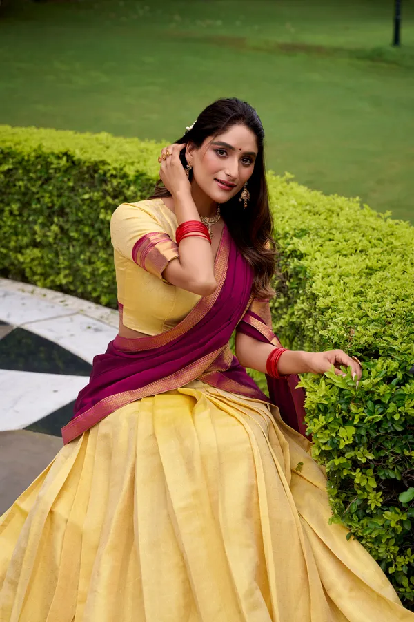 Pink_Kanchipuram_Zari_Weaving_Work_Lehenga_Choli_Set_With_Dupatta_For_Women