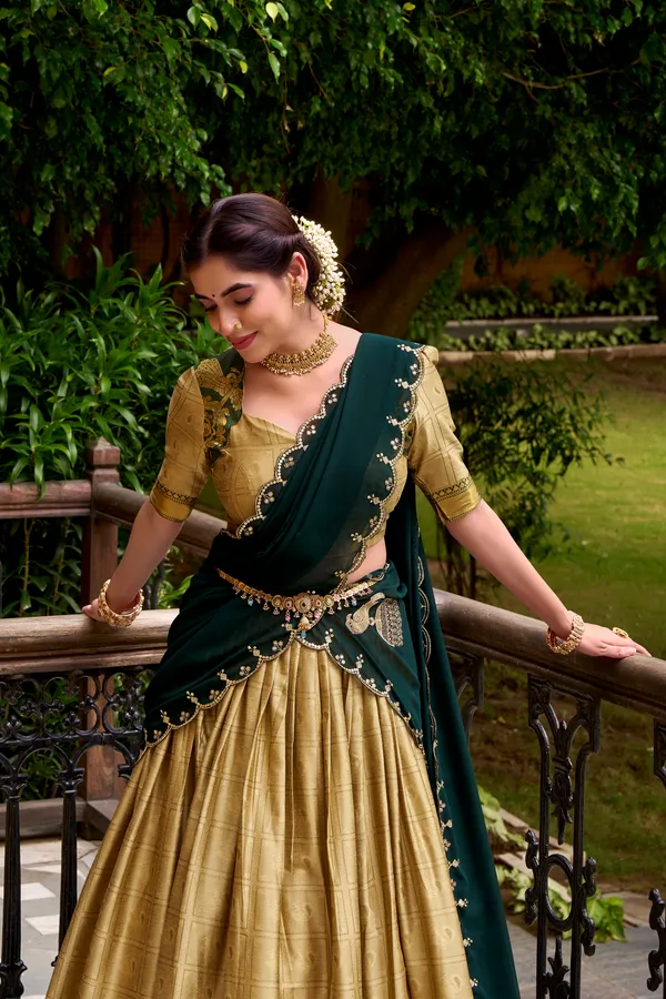 Cream_Poly_Cotton_Silk_Lehenga_Saree_With_Rich_Weaving_Work_And_Contrast_Dupatta_For_Women