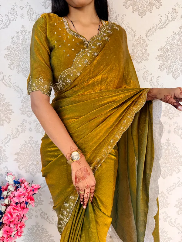 Gold_Fandy_Chiffon_Graceful_Fendy_Saree_With_Jarkhan_Work_For_Women