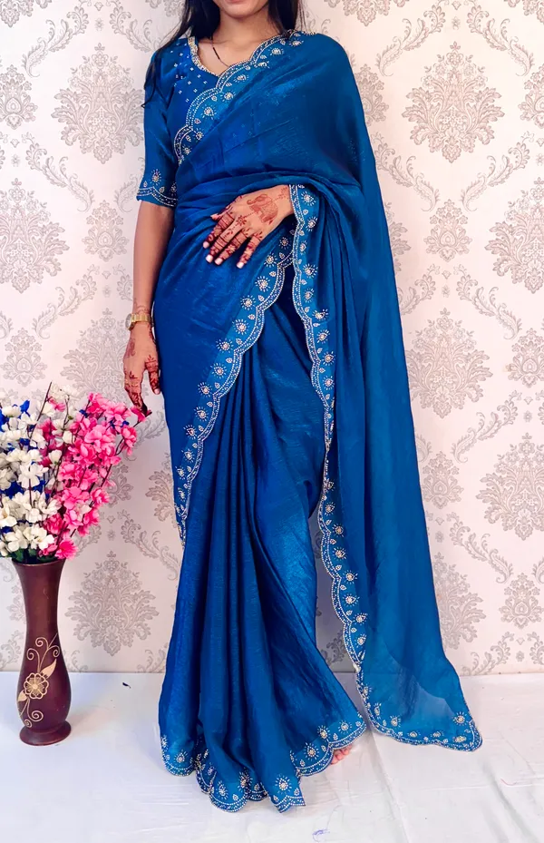 Peach_Fandy_Chiffon_Graceful_Fendy_Saree_With_Jarkhan_Work_For_Women