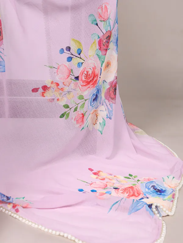 Pink_Georgett_Elegant_Pastel_Floral_Printed_Saree_With_Pearl_Border_For_Women
