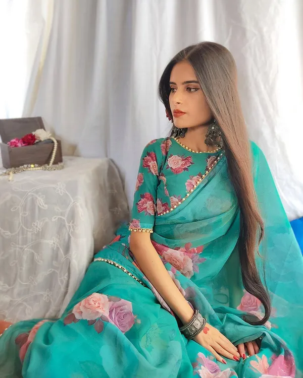 Rama_Floral_Print_Bollywood_Georgette_Saree_For_Women
