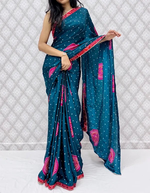 Peach_Chinon_Silk_Traditional_Bandhani_Inspired_Prints_Saree_For_Women