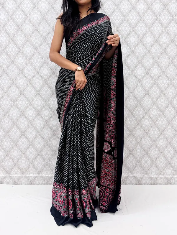 Black_Satin_Silk_Classic_Chevron_Prints_Saree_For_Women