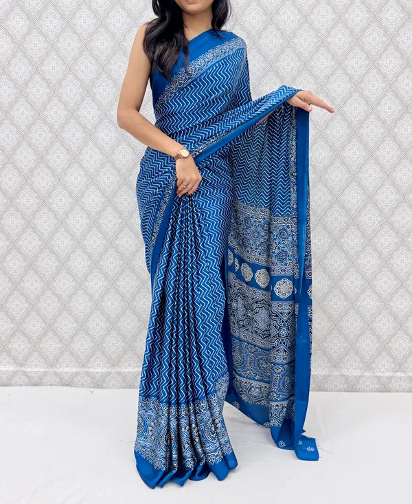 Blue_Satin_Silk_Classic_Chevron_Prints_Saree_For_Women