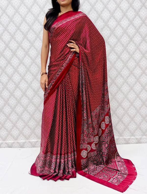 Maroon_Satin_Silk_Classic_Chevron_Prints_Saree_For_Women