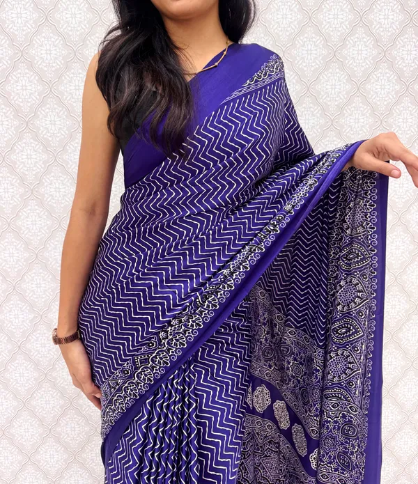 Purple_Satin_Silk_Classic_Chevron_Prints_Saree_For_Women