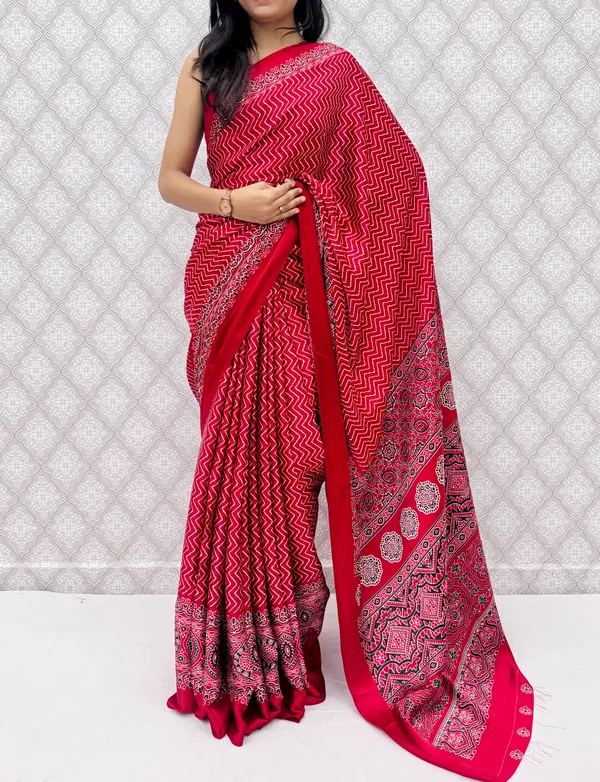 Red_Satin_Silk_Classic_Chevron_Prints_Saree_For_Women