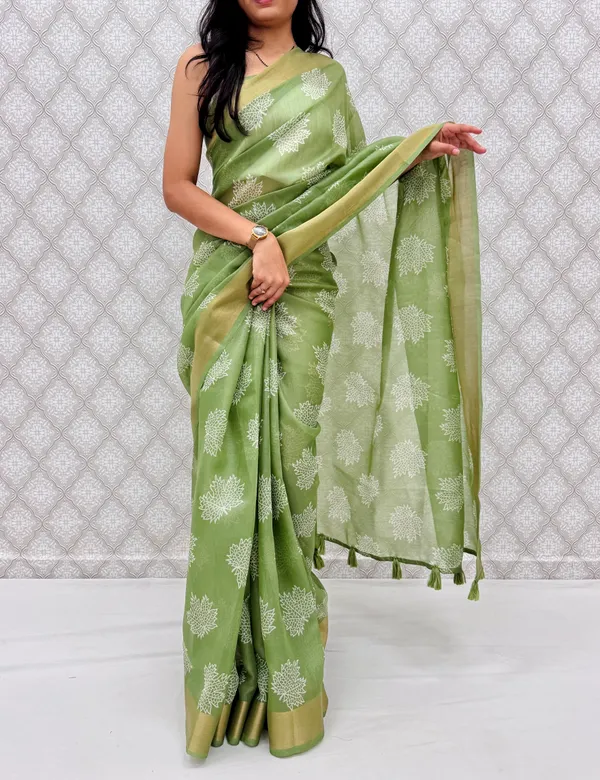 Timeless_Cotton_Silk_Saree_with_Shimmer_Accents_-_Green
