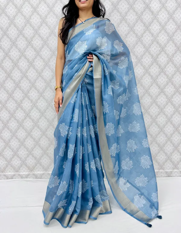 Timeless_Cotton_Silk_Saree_with_Shimmer_Accents_-_Grey