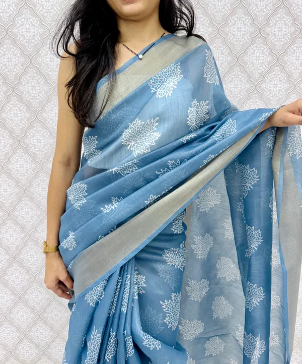 Timeless_Cotton_Silk_Saree_with_Shimmer_Accents_-_Grey