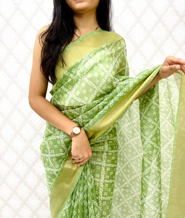 Timeless_Cotton_Silk_Saree_with_Shimmer_Accents_-_Green