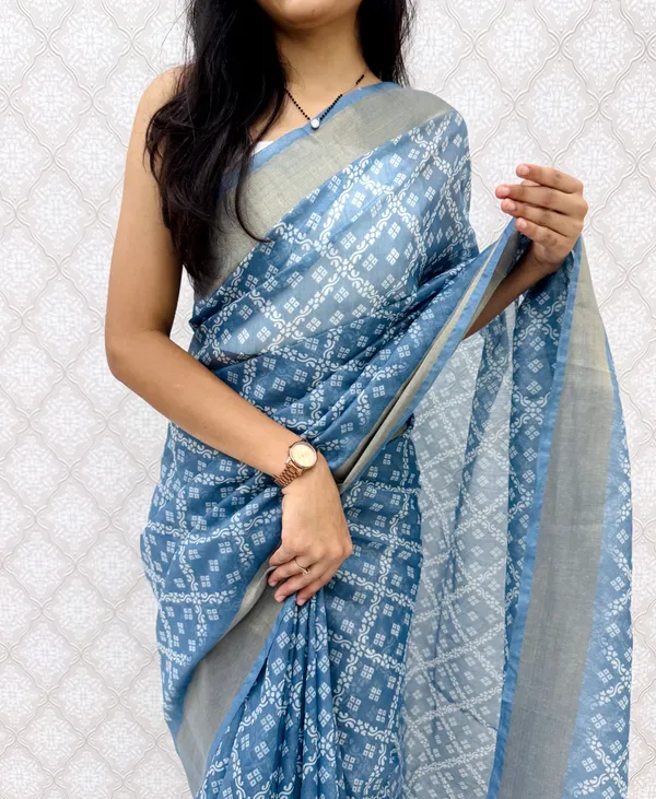 Timeless_Cotton_Silk_Saree_with_Shimmer_Accents_-_Grey