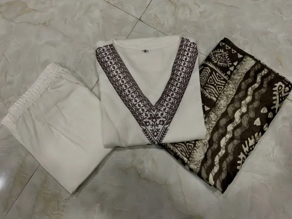 Beige_Cotton_Kurta_Set_For_Women