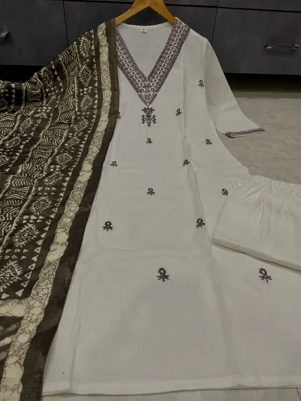 Beige_Cotton_Kurta_Set_For_Women