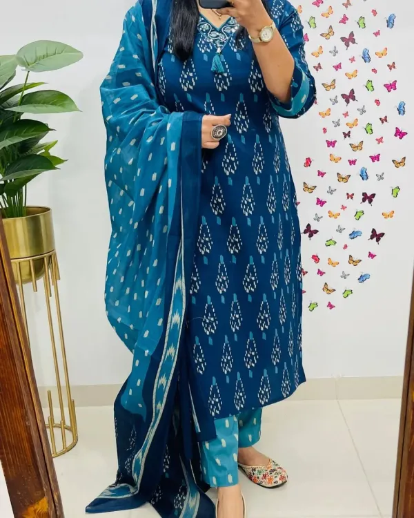 Blue_Cotton_Kurta_Set_For_Women