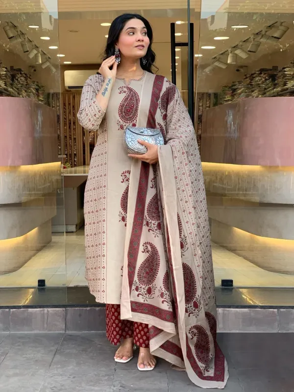 Maroon_Paisley_Printed_Kurta_Pant_Dupatta_Set_For_Women