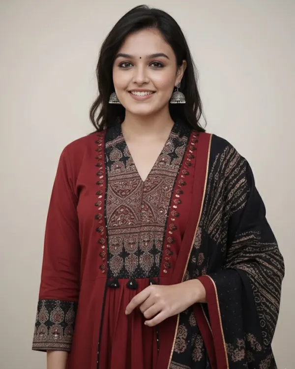 Maroon_Cotton_Kurta_Set_For_Women
