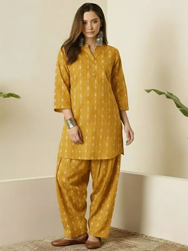 Mustard_Yellow_Printed_Cotton_Kurta_Pant_Set