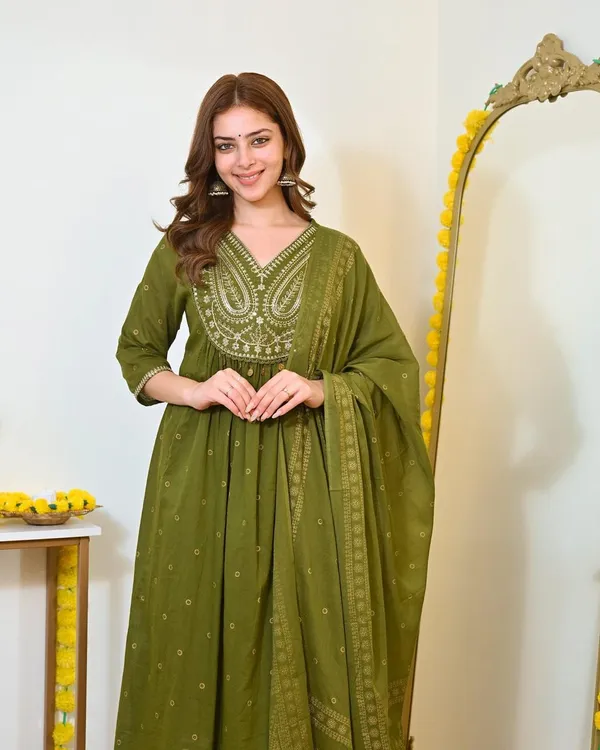 Olive_Green_Embroidered_Anarkali_Kurta_Set_with_Dupatta