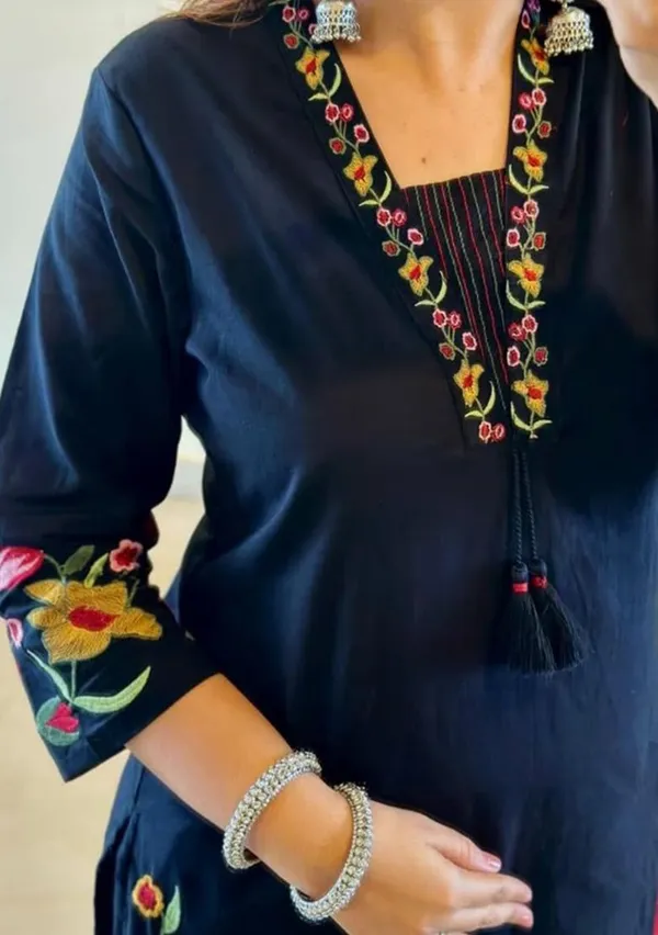 Premium_Black_Floral_Kurti_Pant_Dupatta_Set