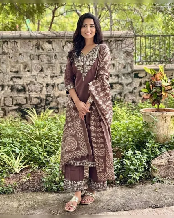 Women_Ethnic_Motifs_Embroidered_Pure_Cotton_Kurta_with_Trousers_&_Dupatta