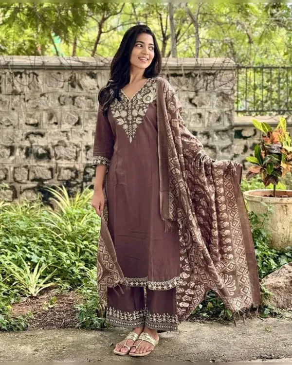 Women_Ethnic_Motifs_Embroidered_Pure_Cotton_Kurta_with_Trousers_&_Dupatta