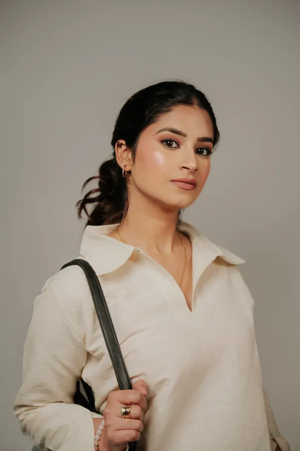 Cream_Collared_Polo_Top_With_Ruched_Sleeves
